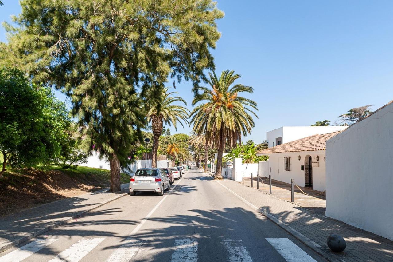 קוניל דה לה פרונטרה Apartamento En La Playa Con Terraza מראה חיצוני תמונה